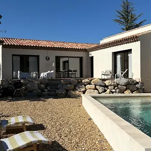 le-petit-auzon.fr-provencehotel.com/